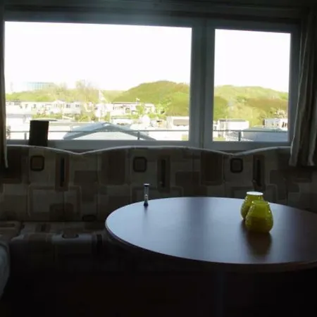 Stacaravan Nabij Ijmuiderstrand Aan Zee איימאודן
